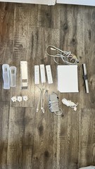 Nintendo Wii RVL-001 512 MB Home Console Wii Bundle Three Controllers