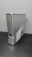 Microsoft Xbox 360 System Halo Reach Console 250GB Console With Wires Tested