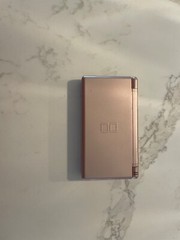 Nintendo DS Lite Video Game Console – Metallic Rose